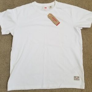 Levi's T-shirt